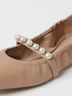 Ballerina Stuart Weitzman in pelle con perle sintetiche