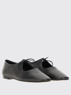 Ballerina Uma Aeyde in pelle