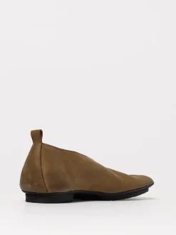 Ballerina Uma Wang in pelle