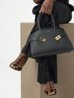 Borsa a spalla Hug soft Ferragamo in pelle di vitello