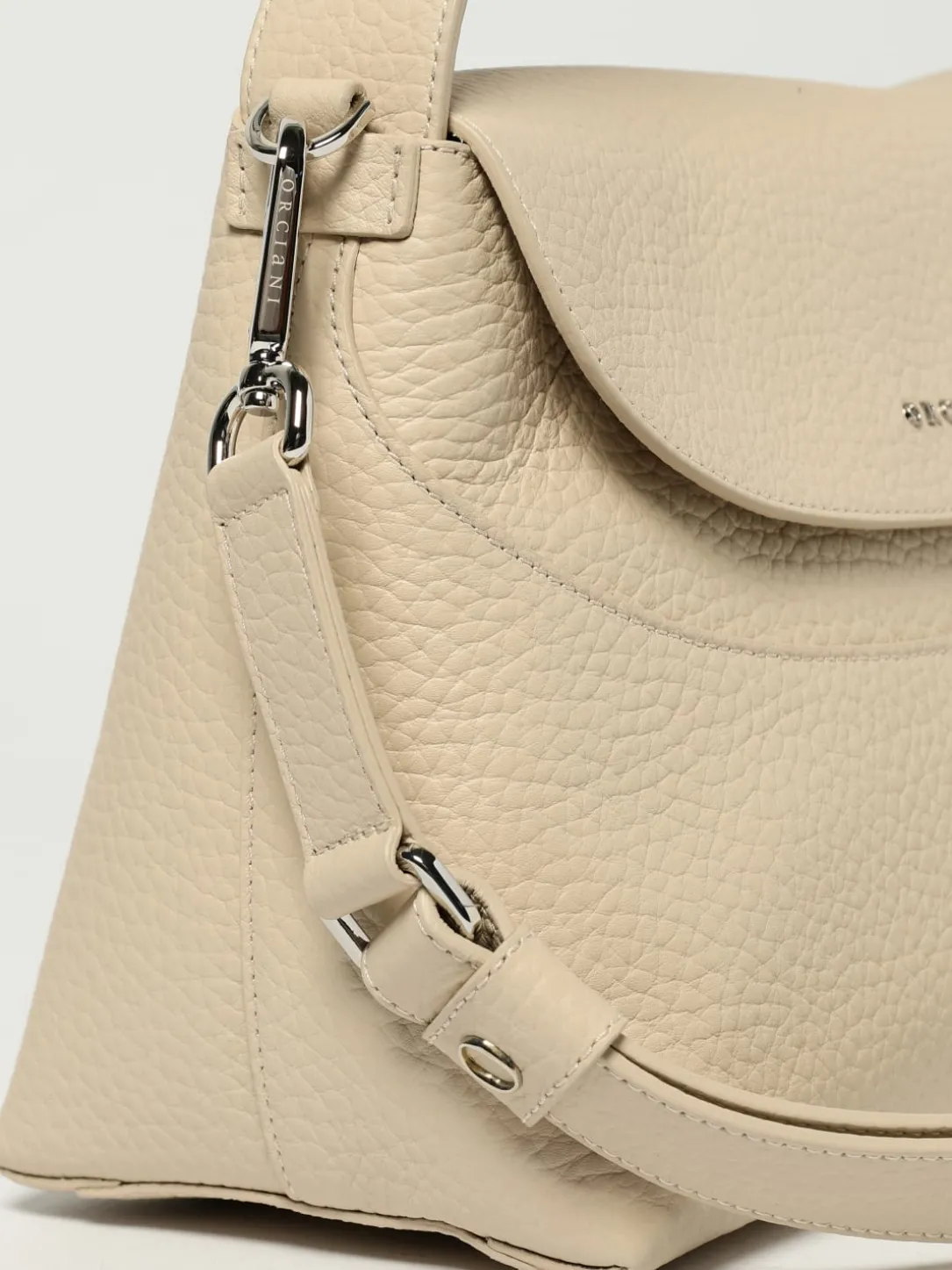 Borsa a spalla Nana Soft in pelle martellata Orciani