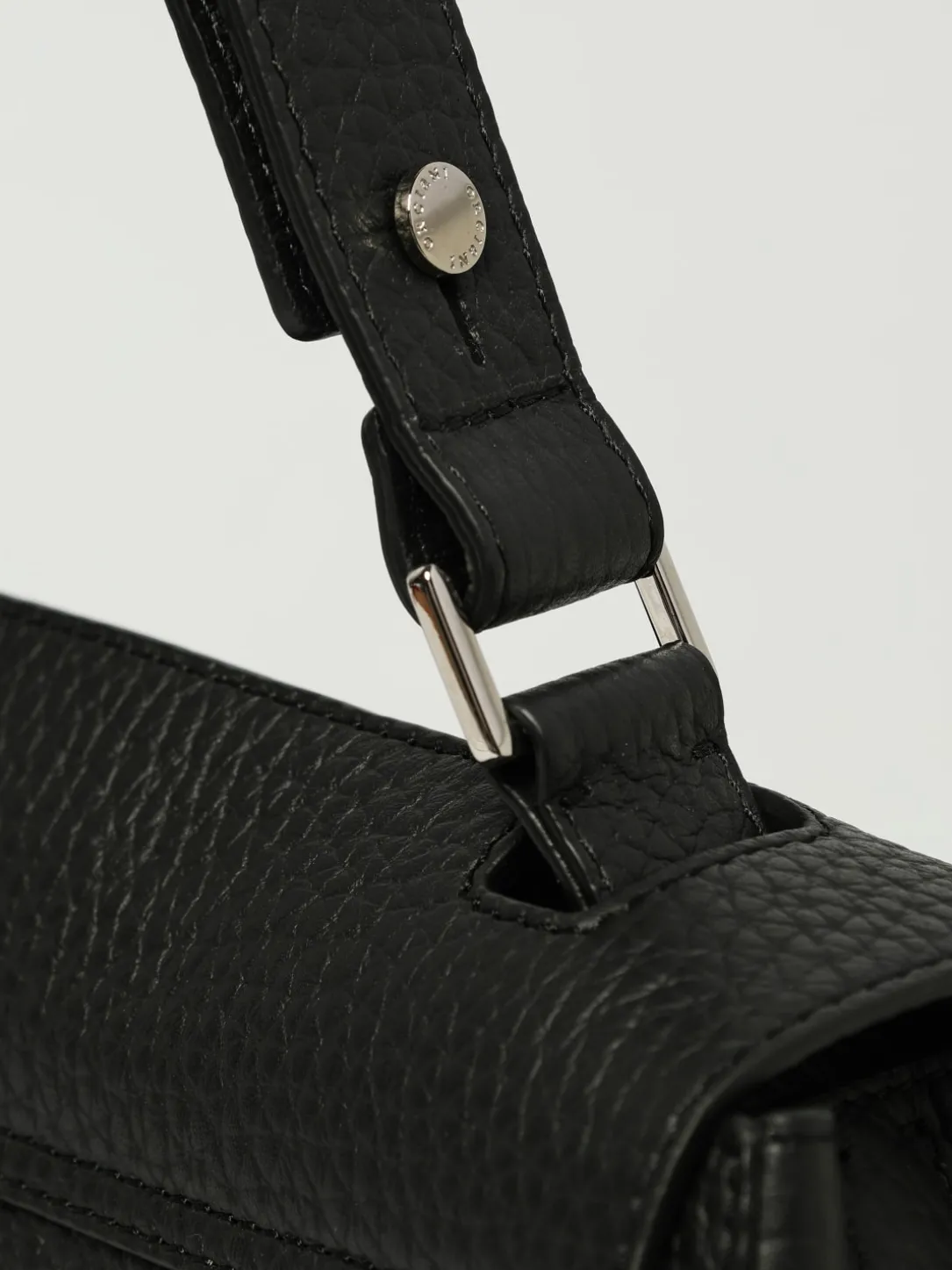 Borsa a spalla Sveva Longuette Soft in pelle martellata Orciani