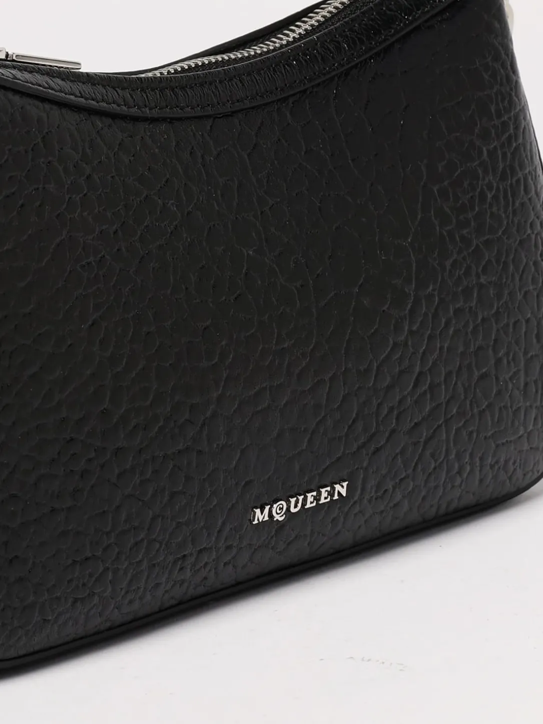 Borsa McQueen in pelle a grana