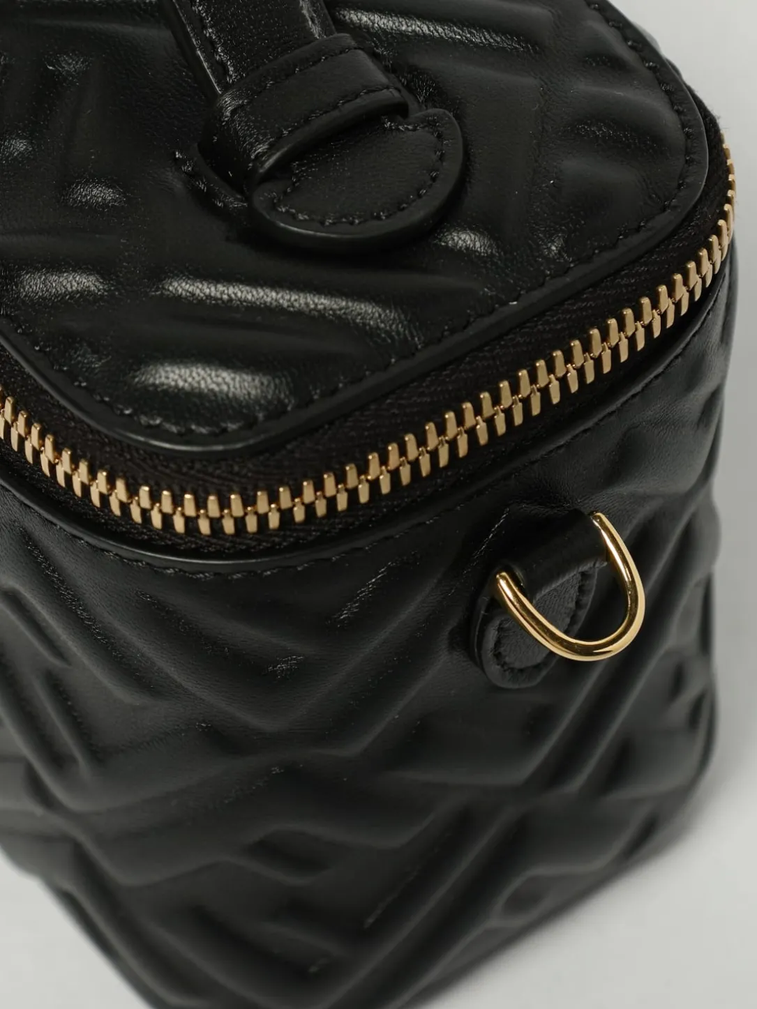 Borsa Vanity Fendi in nappa con monogram FF in rilievo