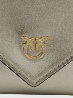 Bustina in pelle metallizzata con logo Love Birds Pinko