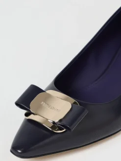 Décolleté New Vara Ferragamo in pelle