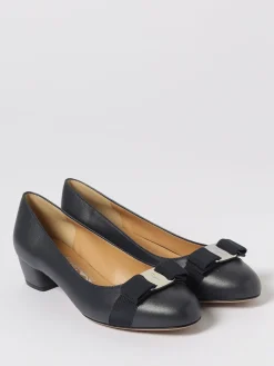 Décolleté Vara Ferragamo in pelle