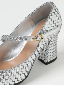 Décolleté Woven Bottega Veneta in pelle cracklè intrecciata e laminata