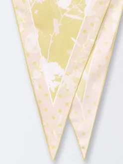 Foulard Fabiana Filippi in seta con stampa floreale