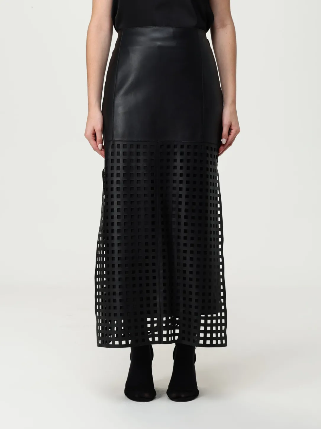 Gonna Emporio Armani in pelle traforata