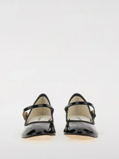 Mary Jane Repetto in vernice