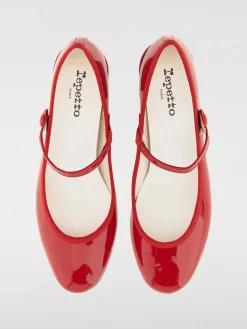 Mary Jane Repetto in vernice