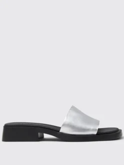 Mules Dana Camper in pelle laminata