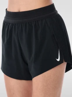 Pantaloncino Nike tessuto tecnico stretch