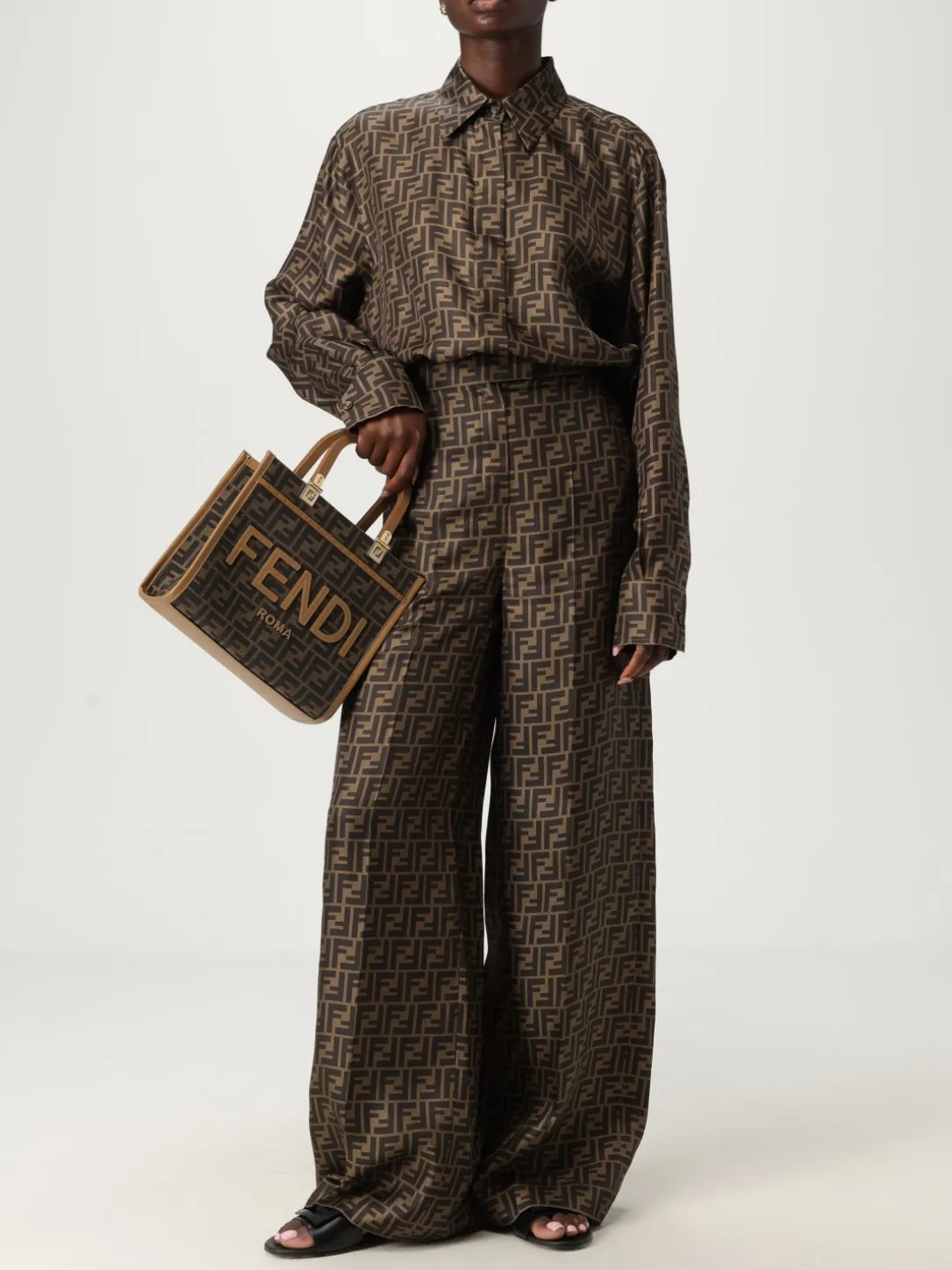 Pantalone Fendi in seta con motivo monogram