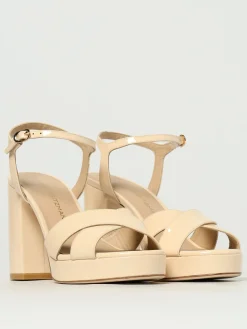 Sandalo Stuart Weitzman in vernice