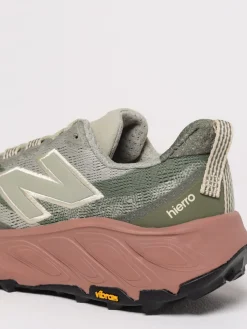 Sneakers Hierro V9 New Balance in mesh