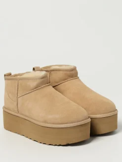 Stivaletto Classic Ultra Mini Platform UGG in camoscio