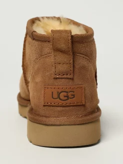 Stivaletto Classic Ultra Mini UGG in camoscio