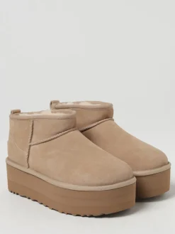 Stivaletto Classic Ultra Mini UGG in camoscio