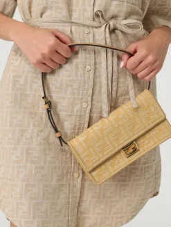 Wallet On Chain Baguette Fendi in cotone e rafia jacquard