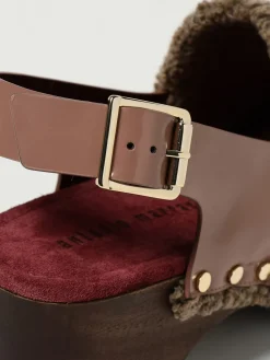 Zoccolo Anotnio Marras in pelle e lana con borchie